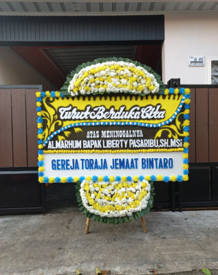 Papan Bunga Duka di Bitung Karangria